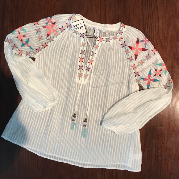 BELLE VERE Embroidered Blouse - Picture 2 of 8